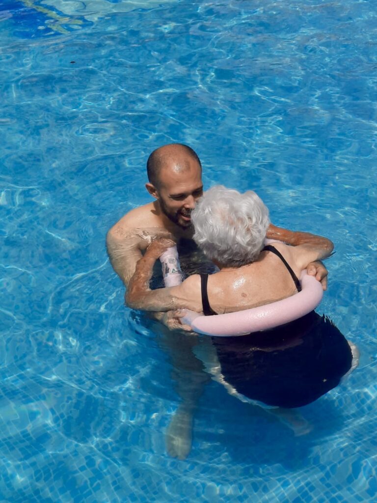 Fisioterapia en Piscina a Domicilio en Alicante. Sesión individual.